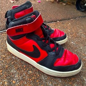 Nike Court Borough Mid 2- Red/Black
Little Kids' Shoes Size 3 - minimal wear!
